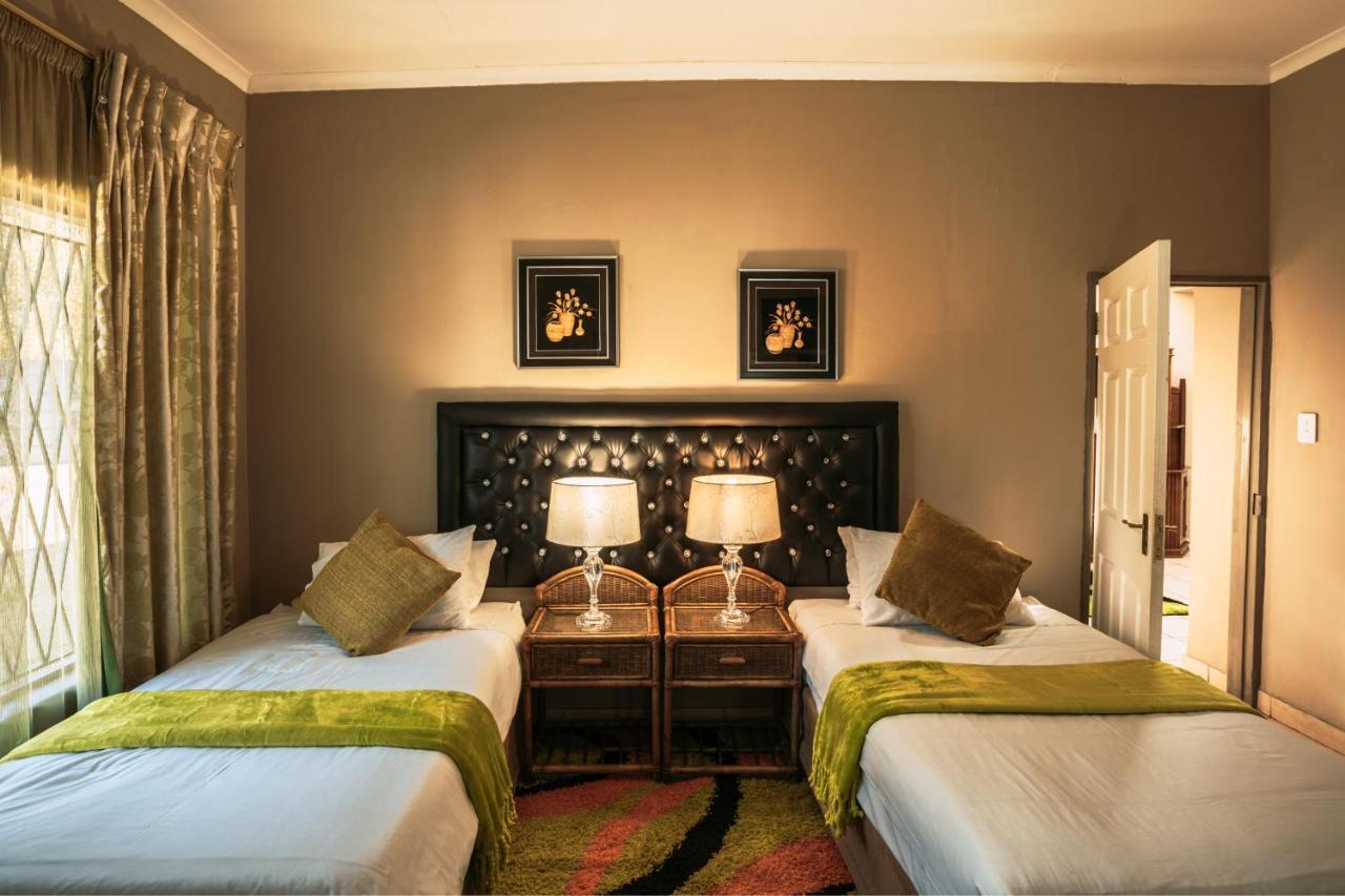 Ramandire B&B Witbank Bagian luar foto