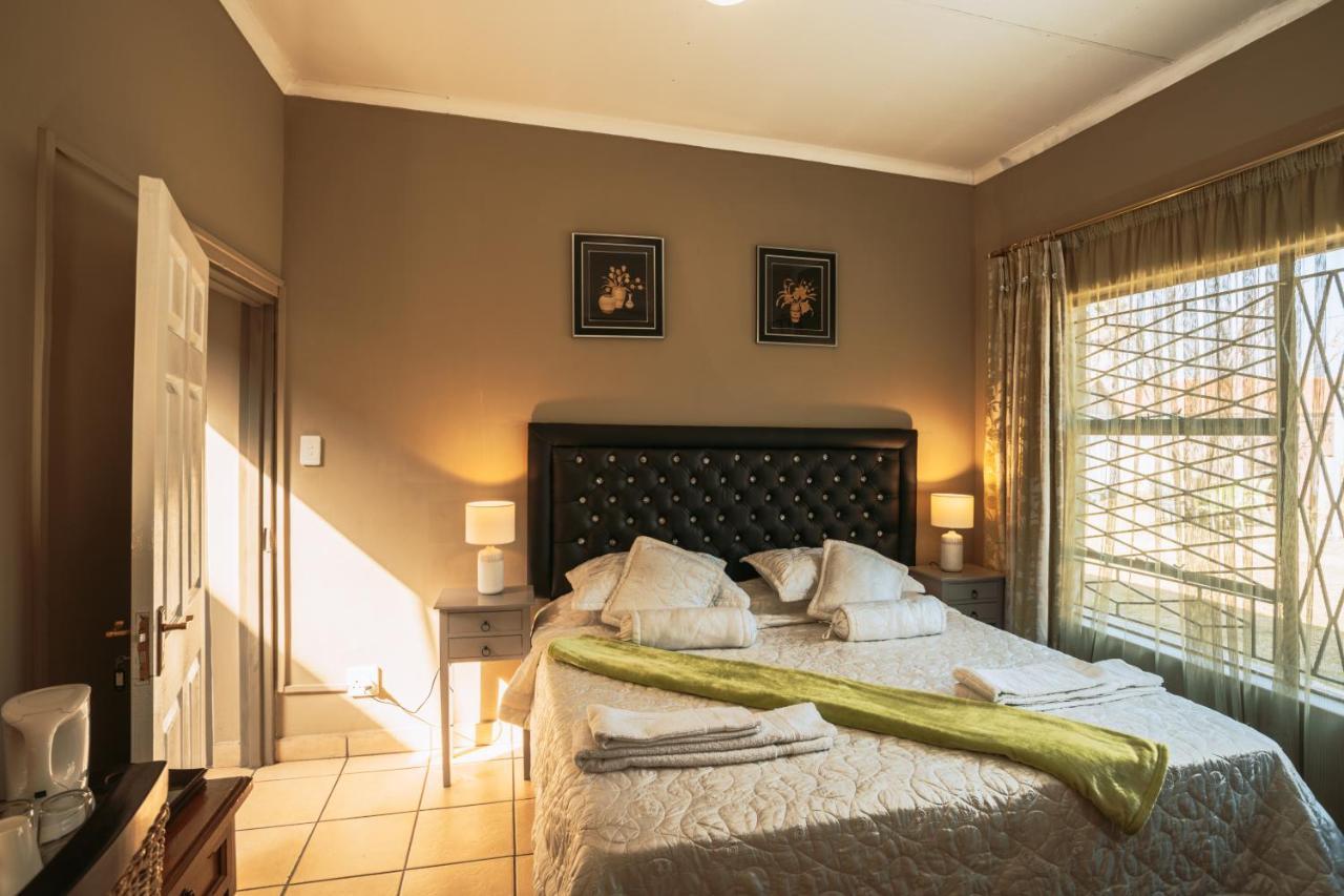 Ramandire B&B Witbank Bagian luar foto
