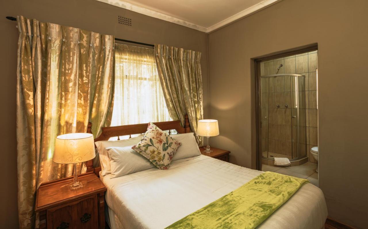 Ramandire B&B Witbank Bagian luar foto