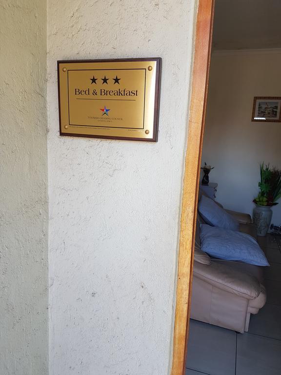 Ramandire B&B Witbank Bagian luar foto